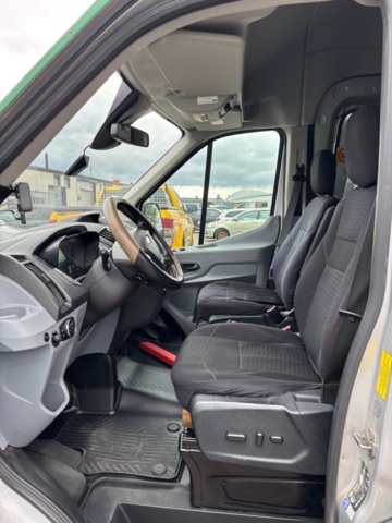 1407967-17 Ford Transit 350 Kombi 2.0 TDCi SelectShift, 130hk, 2018