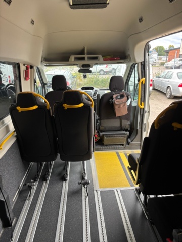 1407967-33 Ford Transit 350 Kombi 2.0 TDCi SelectShift, 130hk, 2018