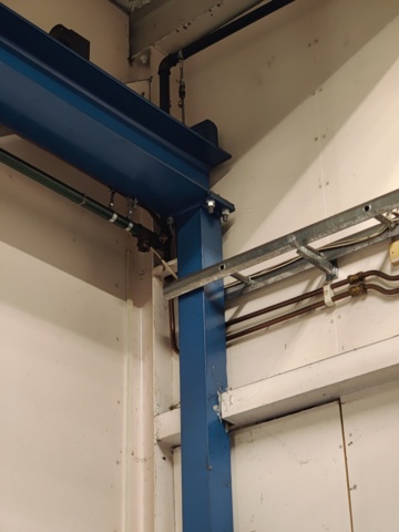 1428700-33 Traverssystem 2000 kg