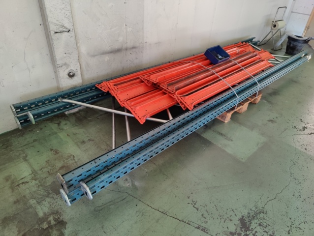 1428702-6 Nedmonterat Pallställage