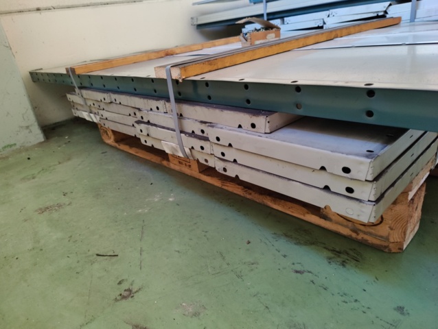 1428703-8 Hyllsystem