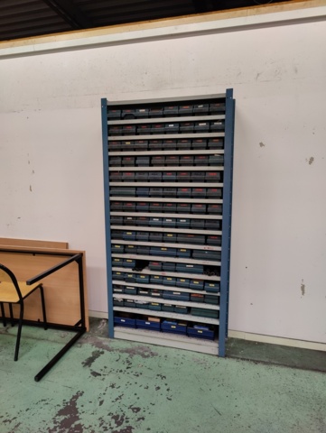 1428704-2 Bult- och muttersotiment