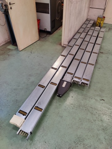 1428705-2 Canalis-skenor