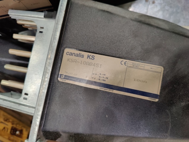 1428706-5 Canalis-boxar