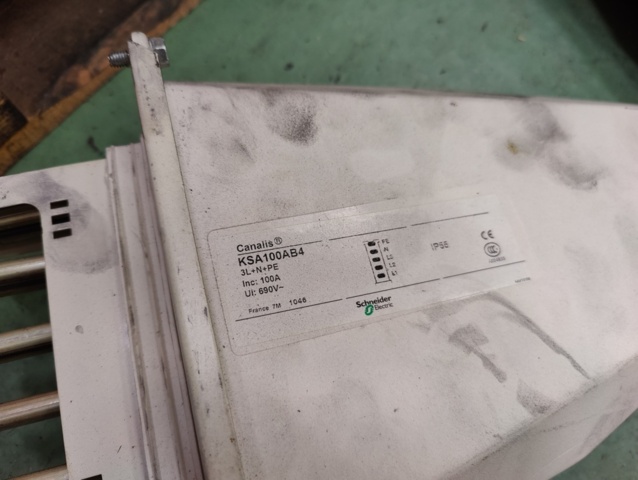 1428706-7 Canalis-boxar