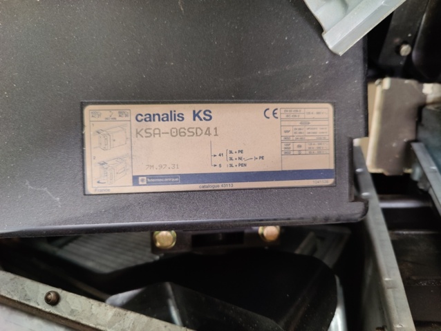 1428706-10 Canalis-boxar