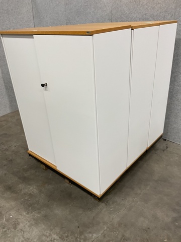 1406507-2 3 st. skåp med skjutdörrar  Kinnarps