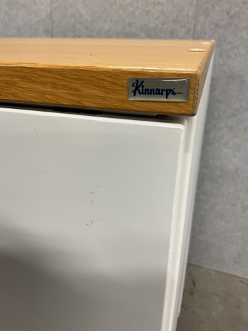 1406507-4 3 st. skåp med skjutdörrar  Kinnarps