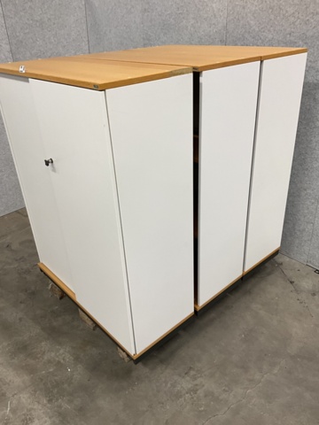 1406509-2 3 pcs. cabinets with sliding doors Kinnarps