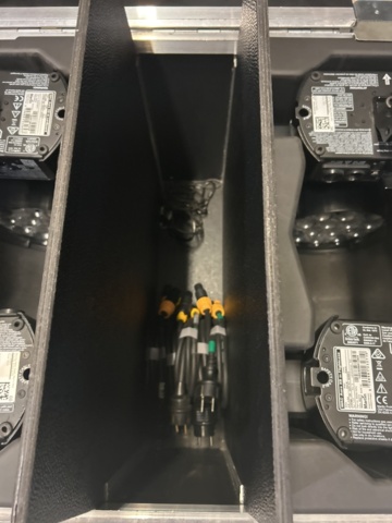 1297000-5 Rörliga strålkastare 6 st - Martin MAC Aura XB, RGBW, XLR5