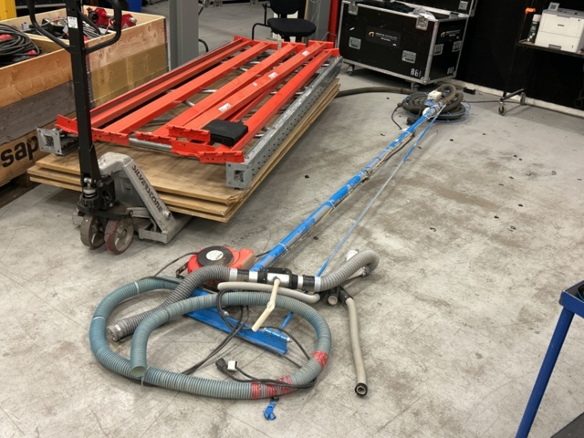 1361260-1 Vacuum cleaner 3900 long