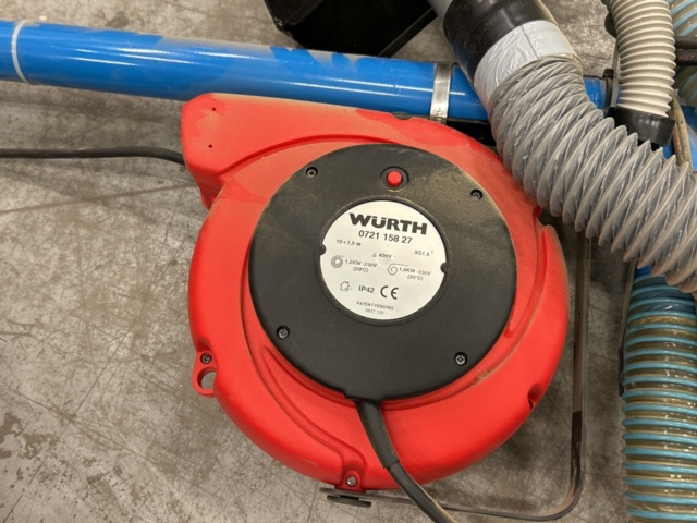 1361260-3 Vacuum cleaner 3900 long