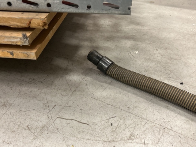 1361260-4 Vacuum cleaner 3900 long