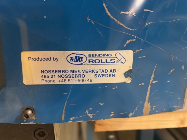 1395772-9 Plåtrullare med integrerad sax inkl. in-/utmatningsbord