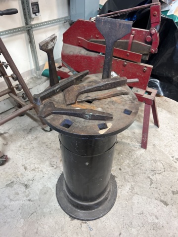 1395775-4 Sheet metal bending anvil / thin anvil incl. tools