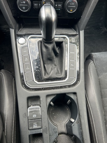 1235330-18 Volkswagen Passat Sportscombi GTE DSG Sekventiell, 218hk, 2020