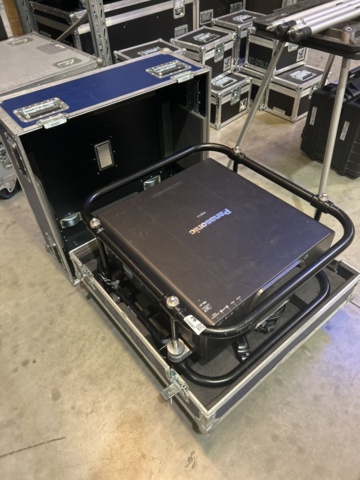 1296981-1 Projektor - Panasonic PT-DZ110X WUXGA