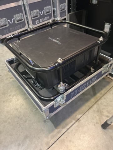 1296981-2 Projektor - Panasonic PT-DZ110X WUXGA