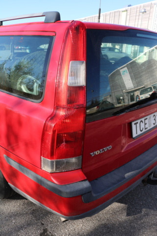 1416605-10 Volvo V70 2.4 Automatic, 170hp -2002