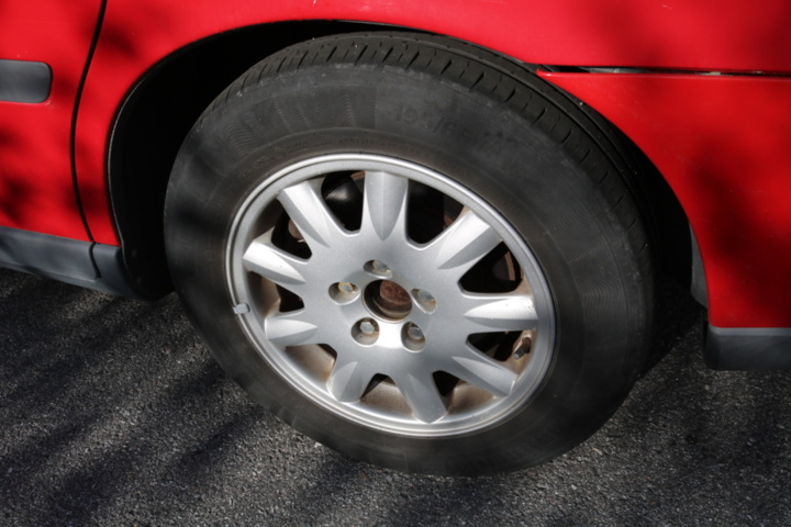 1416605-16 Volvo V70 2.4 Automatic, 170hp -2002