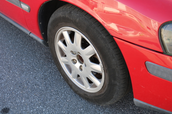 1416605-39 Volvo V70 2.4 Automatic, 170hp -2002