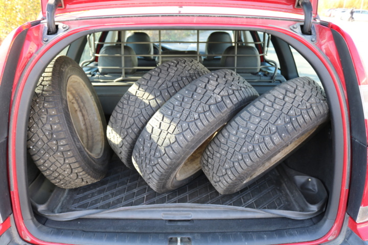 1416605-65 Volvo V70 2.4 Automatic, 170hp -2002