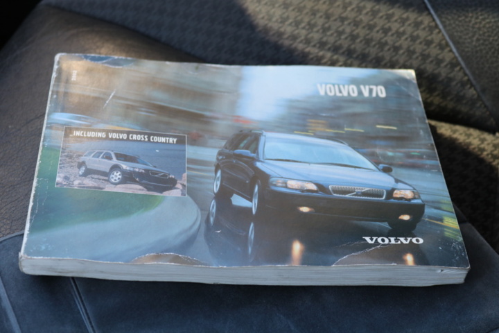 1416605-106 Volvo V70 2.4 Automatic, 170hp -2002