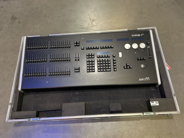 1296954-7 Ljusbord - Zero88 ORB xF i case