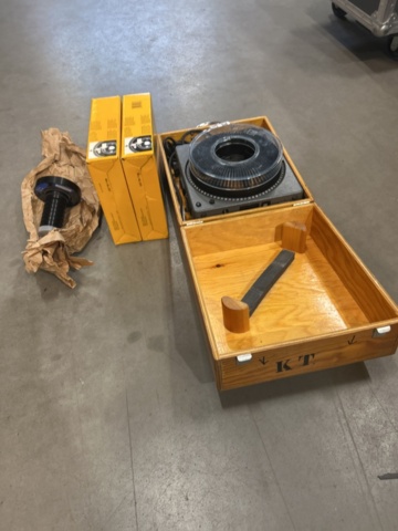 1296946-7 Projektor - Kodak Carousel S-AV 2050, Retro