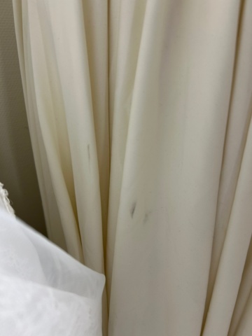 1367749-9 Bröllopsklänningar från konkurs ca 65st