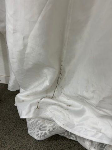 1367749-21 Bröllopsklänningar från konkurs ca 65st