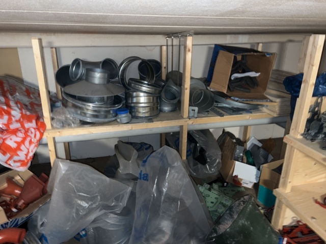 1395799-14 Lager med stuprörsdelar och tillbehör