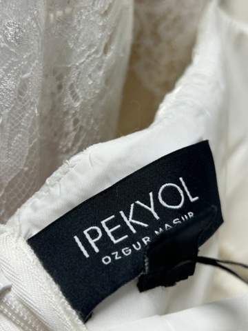 1367749-40 Bröllopsklänningar från konkurs ca 65st