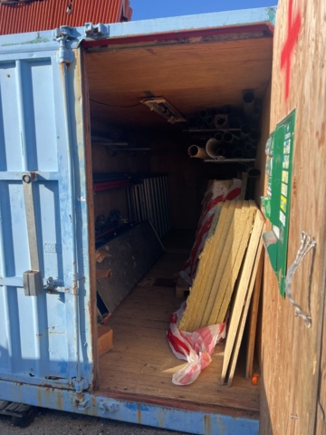 1384565-6 Container 20 fot