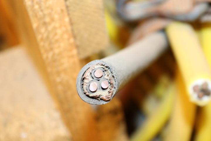 1416607-4 Diverse kabel för återvinning