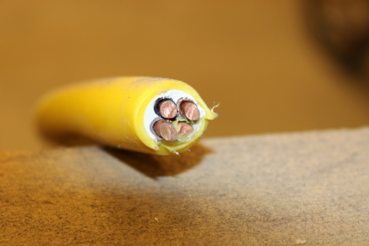 1416607-7 Diverse kabel för återvinning