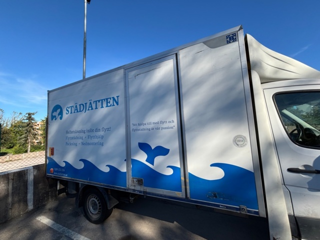 1425548-5 Skåpbil med bakgavellift Volkswagen Crafter Chassi 35, 163hk -2015