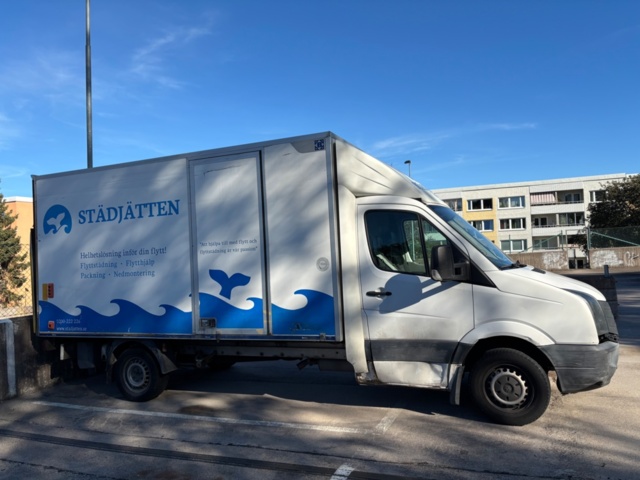 1425548-4 Skåpbil med bakgavellift Volkswagen Crafter Chassi 35, 163hk -2015