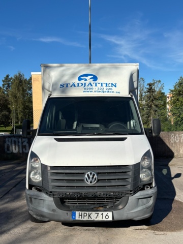 1425548-2 Skåpbil med bakgavellift Volkswagen Crafter Chassi 35, 163hk -2015