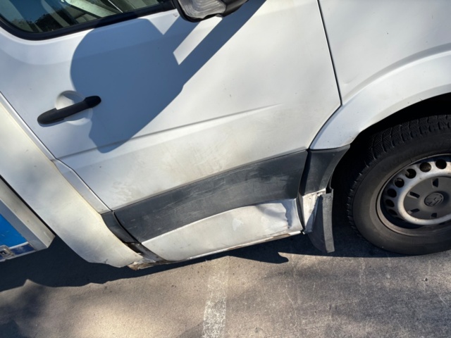 1425548-35 Skåpbil med bakgavellift Volkswagen Crafter Chassi 35, 163hk -2015