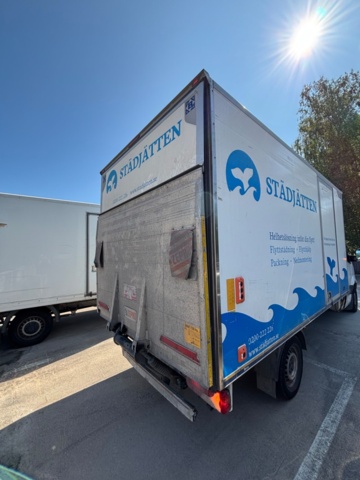 1425548-8 Skåpbil med bakgavellift Volkswagen Crafter Chassi 35, 163hk -2015