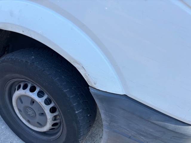 1425548-41 Skåpbil med bakgavellift Volkswagen Crafter Chassi 35, 163hk -2015