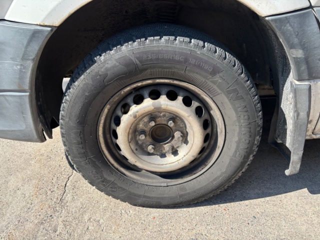 1425548-17 Skåpbil med bakgavellift Volkswagen Crafter Chassi 35, 163hk -2015