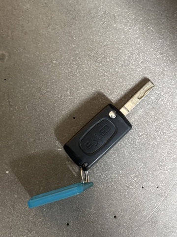 1425551-22 Peugeot Partner Van Utökad Last 1.6 BlueHDi Manuell, 99hk -2017 (Reparationsobjekt)