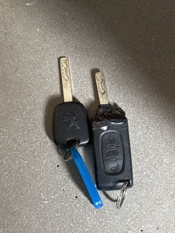 1425549-30 Skåpbil Peugeot Partner 1.6 BlueHDi Manuell, 75hk -2016 (Reparationsobjekt)