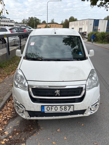 1425549-2 Skåpbil Peugeot Partner 1.6 BlueHDi Manuell, 75hk -2016 (Reparationsobjekt)
