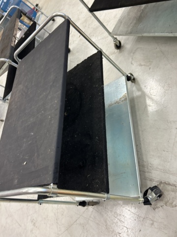 1363378-9 Vagnar 4 st