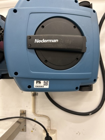 1363383-2 Tryckluft och el