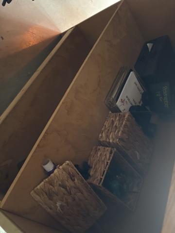 1425875-10 Hovmästarpulpet, barbord, menytavla, reklamskylt, klädhängare 2 st