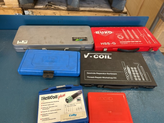 Tool boxes with tools 6 pcs - PS Auction - We value the future ...